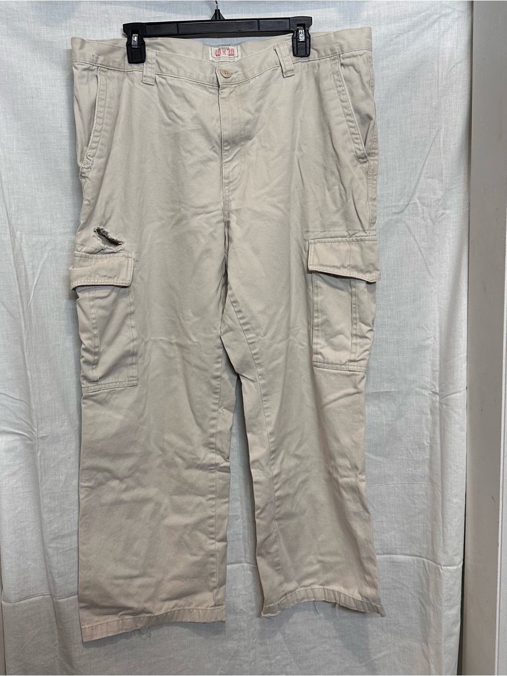 Vintage Y2K Old Navy Cargo Pants Khaki Distressed 40×30
Gorpcore Wide Leg